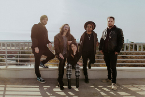 glimmers release new EP 'Worlds Apart' Image