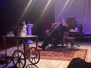 Review: ORSON WELLES at Don Bluth Front Row Theatre Image