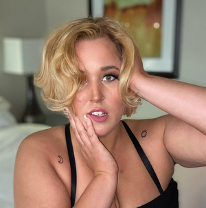 Moni Grace Releases New Single 'Marilyn Monroe' Image