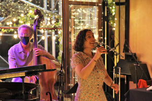 Review: THE GABRIELLE STRAVELLI TRIO Packs The West Bank Cafe With Cool Cats On Saturday Nights 