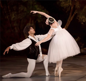 Review: Cape Town City Ballet's Double Bill of INGOMA / LES SYLPHIDES Set to Enchant and Enthuse Image