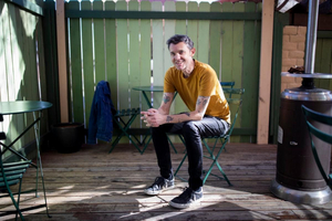 Jim Ward Releases New Song 'Foreign Currency' Image