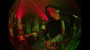 WILLOW Releases Official Video 't r a n s p a r e n t s o u l ft. Travis Barker'  Image