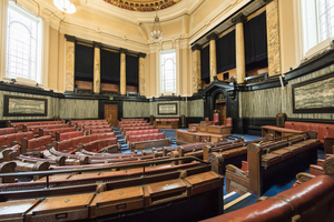 Review: THE MONEY, County Hall Image