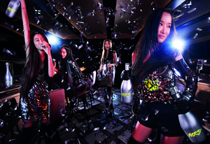 Vera Wang Debuts Prosecco Image