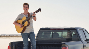 Jet Jurgensmeyer Releases New Video for 'Fast Forward' Image