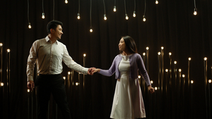 Review: JPAC and SHOEMAKER's THE LAST FIVE YEARS is a Heartbreakingly Beautiful Marriage of Film and Theater Image