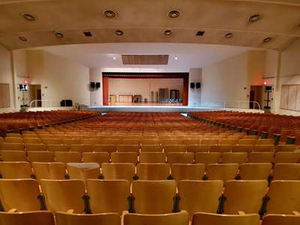 Student Blog: Dear Theater Kid Who Can't Sing Image