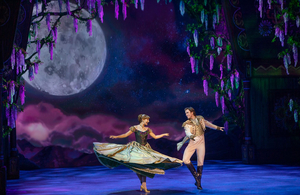 Review: FROZEN at Her Majesty's Theatre  Image