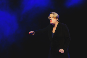 Eddie Izzard to Re-Open The CAA Theatre With Two Shows & Four Performances in August 