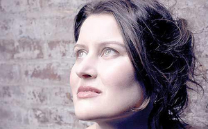 Grammy-Winning Paula Cole Inducted Into New England Music Hall of Fame 