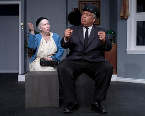 Review: DRIVING MISS DAISY at Oyster Mill Playhouse  Image