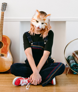 VIDEO: Catbells Shares 'It's Not Hard' Visual Image