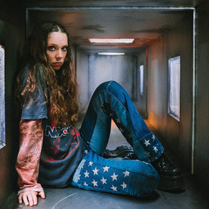 VIDEO: Holly Humberstone Releases 'Scarlett' Music Video Image
