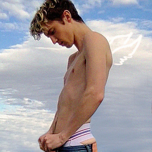 Troye Sivan Releases New Single 'Angel Baby' Image