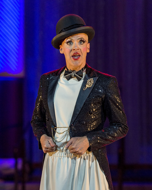 Review: THE TROUBIES' LIZA-STRADA at Getty Villa Image
