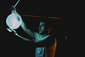 Review: CATCHING COMETS, Pleasance Theatre Image