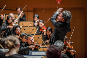 Los Angeles Philharmonic Makes Return To Walt Disney Concert Hall Next Month Image