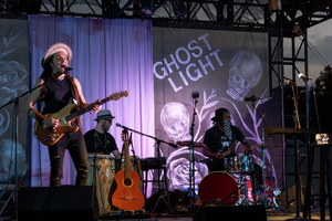 Review: GHOST LIGHT at KCRep 