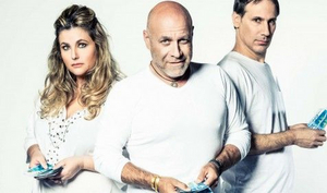 DON'T FIGHT! Comes to the Cameri Theatre Image