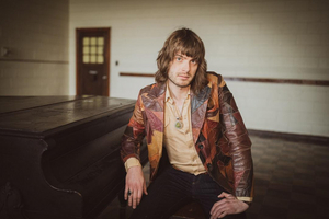 VIDEO: Neal Francis Releases 'Alameda Apartments' Live Video Image