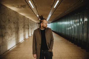 Newton Faulkner Releases New Album 'Inheritance (Of Light)' Image