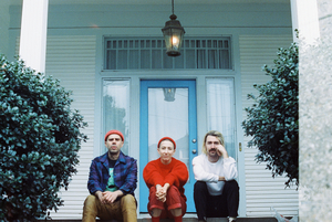VIDEO: Coco Release New 'Anybody's Guess' Music Video Image