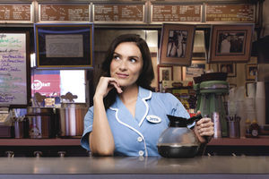 Chelsea Halfpenny Will Lead the Cast of the WAITRESS UK and Ireland Tour in 2022 