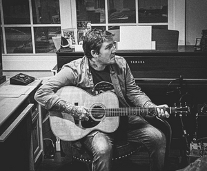 Brian Fallon Shares 'Amazing Grace' from New Hymn Album  Image