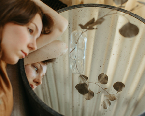 Amy Jay Releases New Folk Single 'Reliance' Image