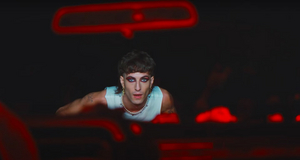 VIDEO: Måneskin Release Music Video for 'MAMMAMIA' Image