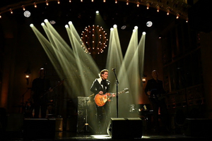 VIDEO: Brandi Carlile Makes SATURDAY NIGHT LIVE Debut Image