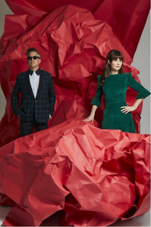 She & Him Release New Track 'It's Beginning to Look a Lot Like Christmas' Image