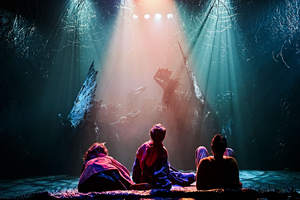Review: THE OCEAN AT THE END OF THE LANE, Duke Of York's Theatre Image