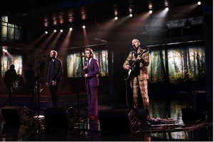 VIDEO: Brandi Carlile Performs 'This Time Tomorrow' on THE LATE SHOW Image