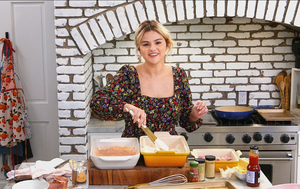 HBO Max Renews SELENA + CHEF For A Fourth Season Image