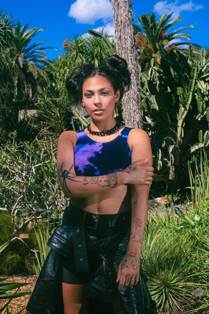 Carmen DeLeon Shares New Single 'Mariposas' Image