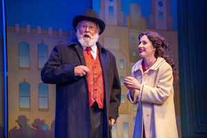 Review: MIRACLE ON 34TH STREET at Dutch Apple Dinner Theatre 