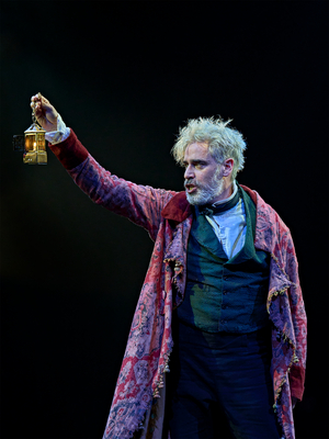Review: A CHRISTMAS CAROL, The Old Vic Image