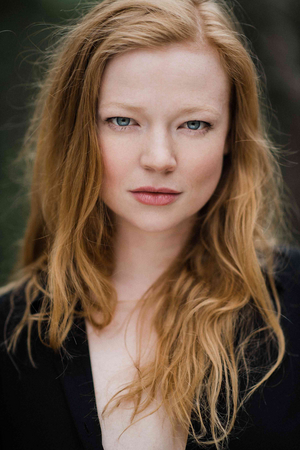 Sarah Snook Replaces Elizabeth Moss in RUN RABBIT RUN Horro Film Image