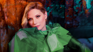Interview: Jennifer Nettles of BROADWAY UNDER THE MISTLETOE at Town Hall December 15 at 7:30 pm 