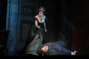 Review: Radvanovsky's TOSCA a Winner for the Met Image