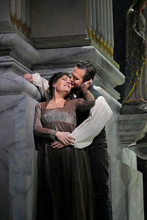 Review: Radvanovsky's TOSCA a Winner for the Met Image