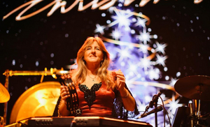 BWW Interview: Roxanne Layton talks about bringing the music of MANNHEIM STEAMROLLER CHRISTMAS at the San Diego Civic Theatre 