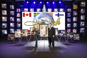 Dolly Parton Earns 47 New Gold & Platinum Certifications From Around the World 