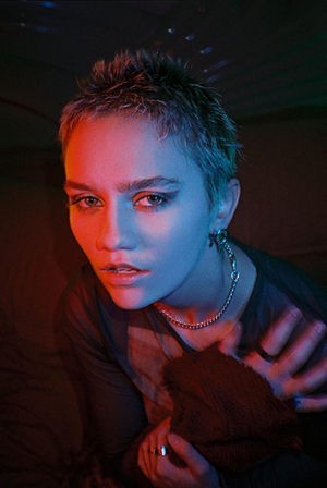 Carlie Hanson Releases New Single From Upcoming 'Tough Boy' Album Image