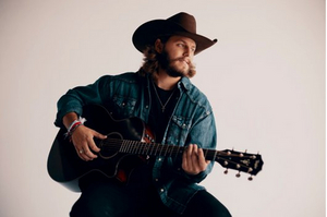 Rising Country Star Warren Zeiders Signs to Warner Records 