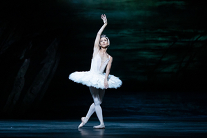 SWAN LAKE Comes to The Royal Opera House This Spring Image