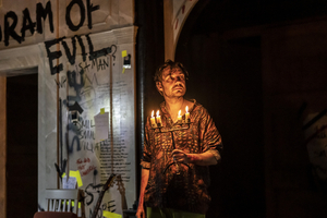 Review: HAMLET, Sam Wanamaker Playhouse Image