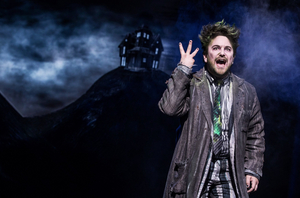 Alex Brightman Will Reprise Role in BEETLEJUICE on Broadway  Image